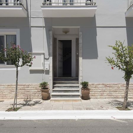 Hotel Finikas メトーニ エクステリア 写真